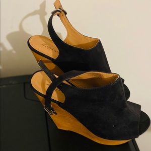 Really nice wedge only wore it couple of times.